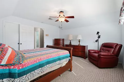 Bedroom - 3903 Ecuador Dr, Pasadena, TX 77504 photo 4 of 10