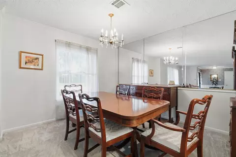 Dining - 3903 Ecuador Dr, Pasadena, TX 77504 photo 2 of 2