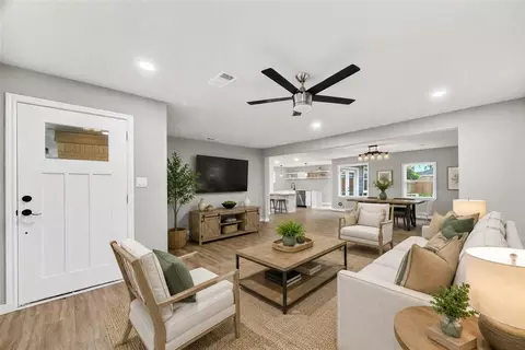 5210 Verdome Ln, Houston, TX 77092