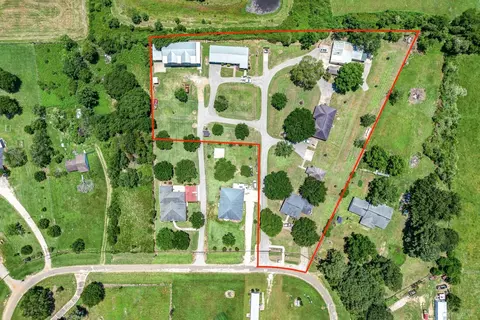 37557 Meadowview Dr, Hempstead, TX 77445