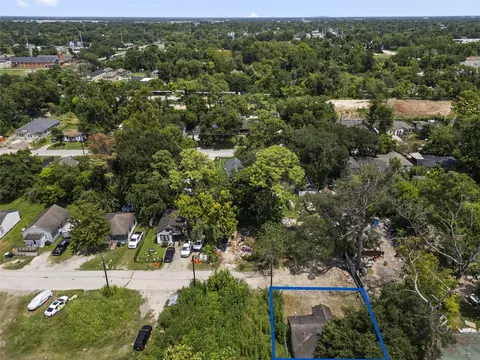7315 Parkes St, Houston, TX 77088