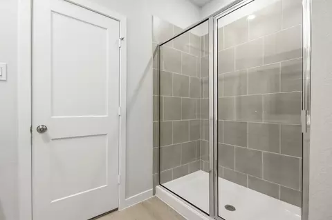 Bath - 9707 Caney Bend Rd, Conroe, TX 77303 photo 1 of 2