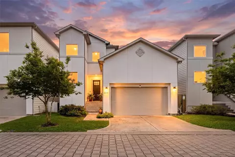 327 Yale Oaks Ln, Houston, TX 77091