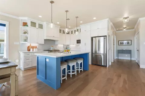 4027 Silver Reef Ct, Galveston, TX 77554