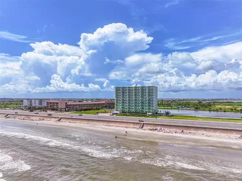 9420 Seawall Blvd #602, Galveston, TX 77554