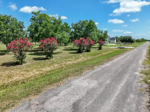 7663 Bobwhite St, Brookshire, TX 77423
