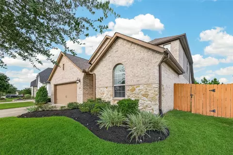 Exterior - 27582 Vivace Dr, Spring, TX 77386 photo 2 of 8