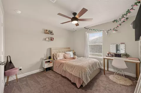 Bedroom - 27582 Vivace Dr, Spring, TX 77386 photo 3 of 4
