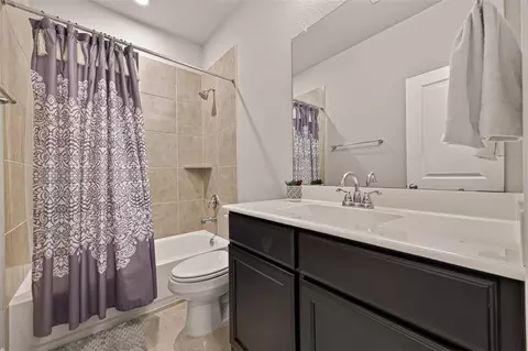 Bath - 27582 Vivace Dr, Spring, TX 77386 photo 4 of 5