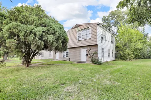 1228 5th Ave N, Texas City, TX 77590