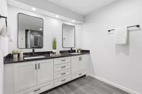 Bath - 8002 Lichen Ln, Spring, TX 77379 photo 2 of 3