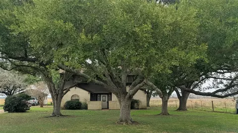 4779 Mixville Rd, Sealy, TX 77474