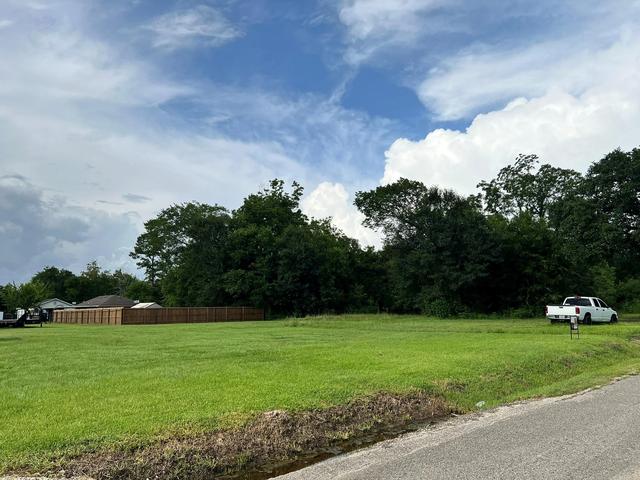 1960 Nora St, Beaumont, TX 77705