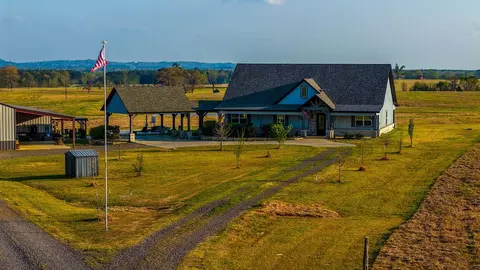 3588 County Road 4608, Troup, TX 75789