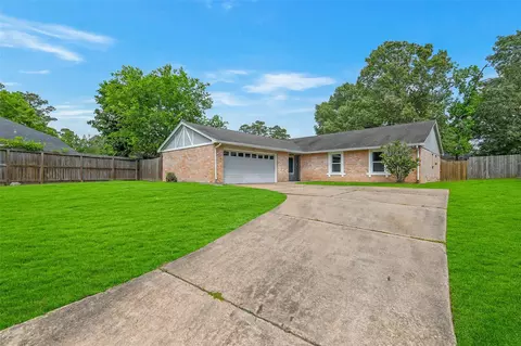 710 Razee Ct, Crosby, TX 77532