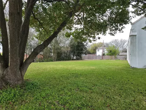410 8th Ave N, Texas City, TX 77590