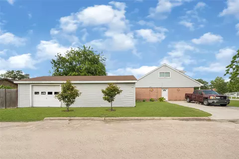 17214 Woodburn Dr, Houston, TX 77049