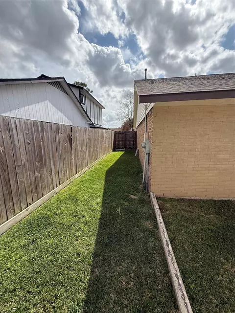 Exterior - 23914 Spring Briar Ln, Spring, TX 77373 photo 3 of 3