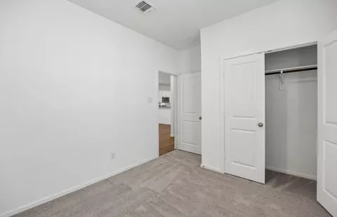 Bedroom - 23111 Daftmill Dr, Waller, TX 77484 photo 6 of 7
