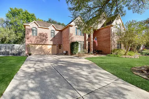 2118 Woodland Dr, Richmond, TX 77406