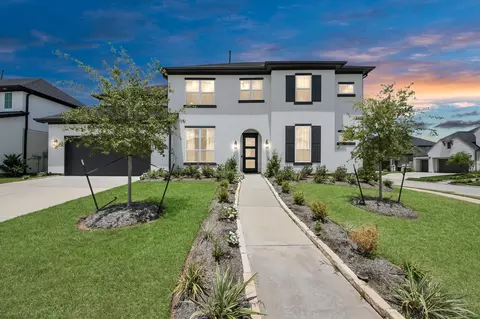 10235 Forest Lake Dr, Sienna Plantation, TX 77459