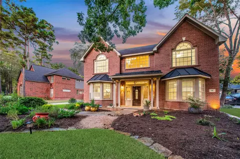 79 N Cochrans Green Cir, The Woodlands, TX 77381