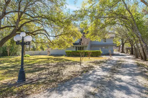 1423 N Wharton St, El Campo, TX 77437