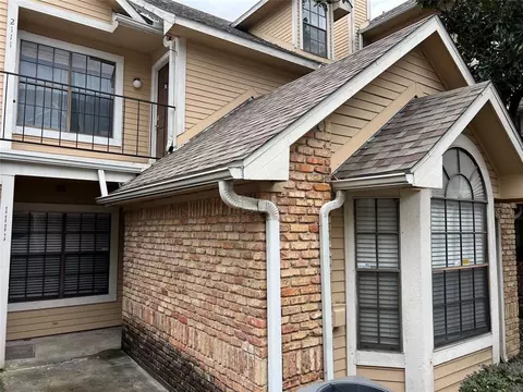 2300 Old Spanish Trl #1111, Houston, TX 77054