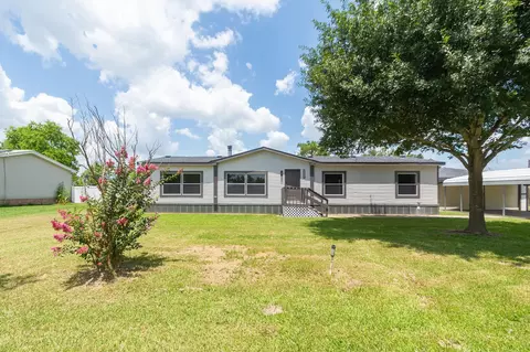 10023 S Country Dr, Alvin, TX 77511
