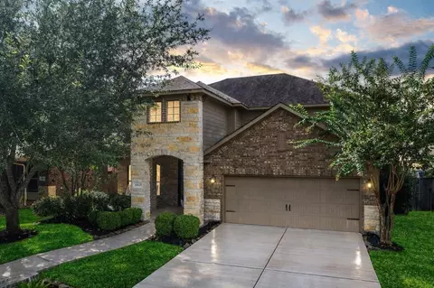 18835 Cove Pointe Dr, Cypress, TX 77433