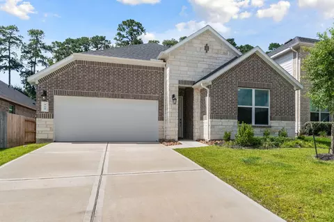 560 Newcomb Hollow Dr, Conroe, TX 77304