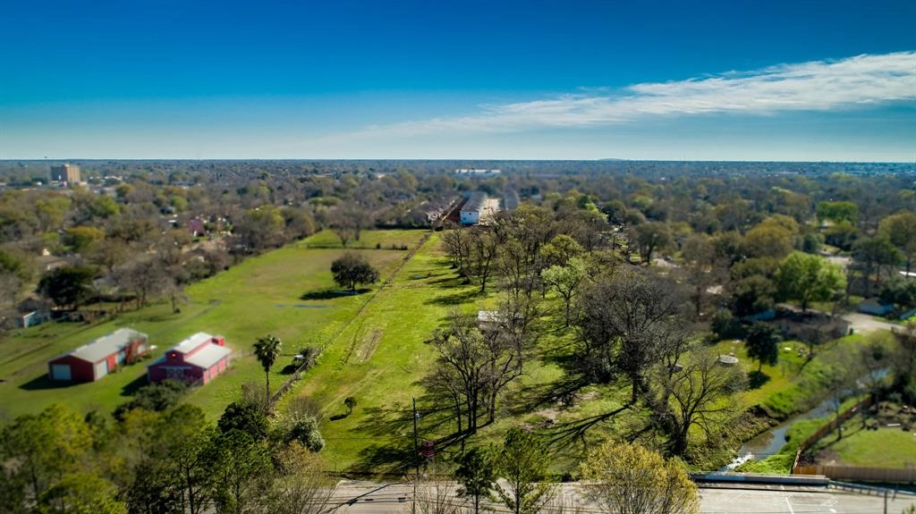 6100 Stuebner Airline Rd  