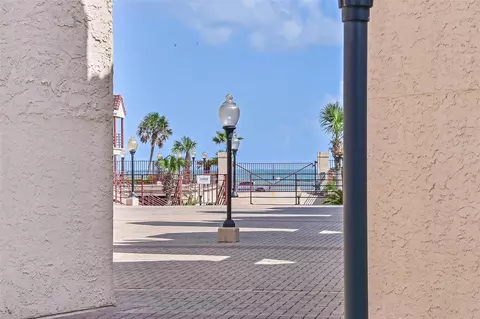 7312 Seawall Blvd #112, Galveston, TX 77551