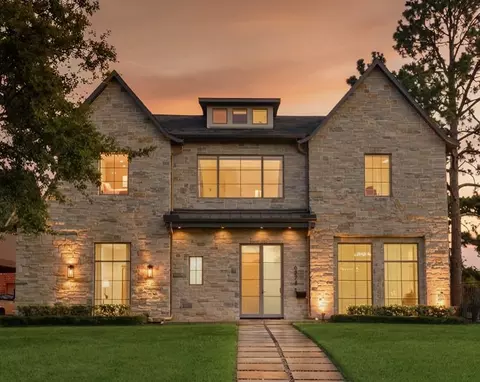 6273 Piping Rock Ln, Houston, TX 77057