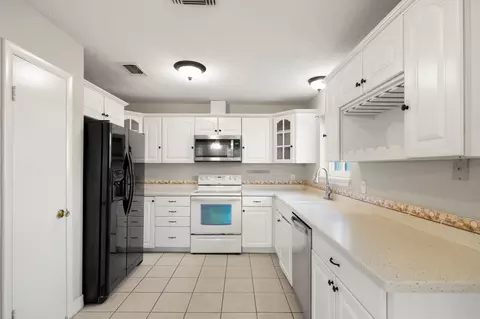 Kitchen - 23826 Lestergate Dr, Spring, TX 77373 photo 1 of 3