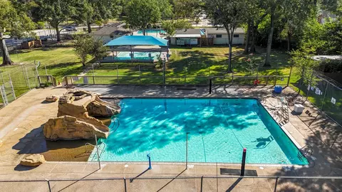 Exterior - 23826 Lestergate Dr, Spring, TX 77373 photo 6 of 7