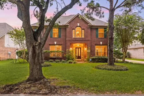 9423 Walnut Brook Ct, Houston, TX 77040