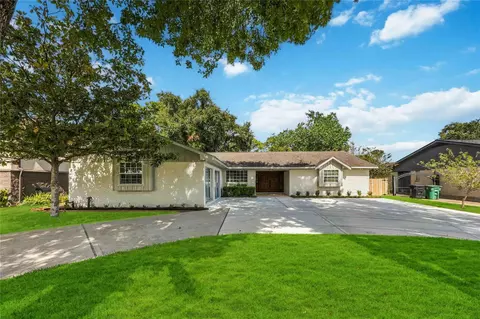 5722 N Braeswood Blvd, Houston, TX 77096