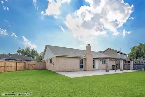 11614 Olivewood Dr, Houston, TX 77089