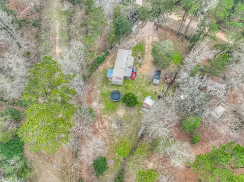 713 Garrett Rd, Livingston, TX 77351