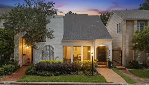 9584 Doliver Dr, Houston, TX 77063