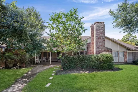 5618 Easthampton Dr #C, Houston, TX 77039