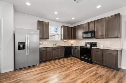Kitchen - 3027 Wolfpack Loop, Bryan, TX 77808 photo 1 of 1