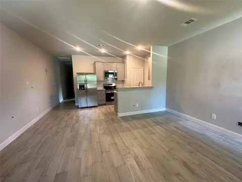 Living - 104 Turner Dr, Willis, TX 77378 photo 4 of 5