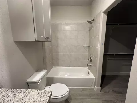 Bath - 104 Turner Dr, Willis, TX 77378 photo 5 of 5