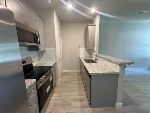 Kitchen - 104 Turner Dr, Willis, TX 77378 photo 10 of 10