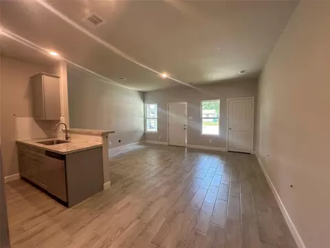 Living - 104 Turner Dr, Willis, TX 77378 photo 5 of 5