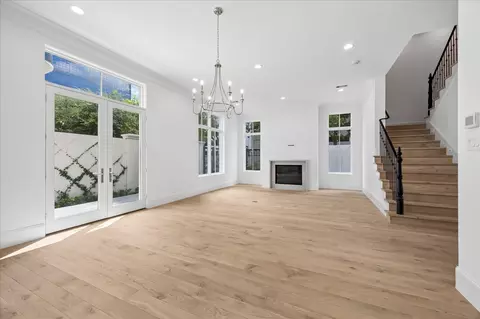 31 Wentworth Gate Path, Houston, TX 77027