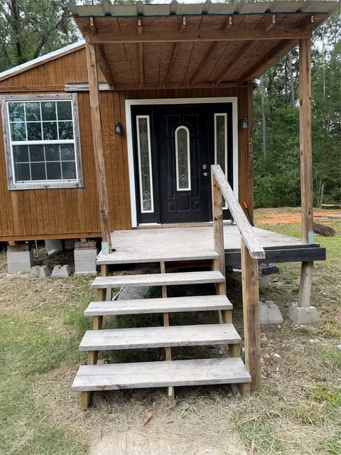 207 Robbie Rd, Livingston, TX 77351