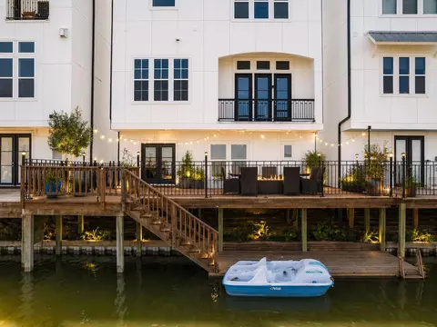 2110 Lakeshore Edge Dr, Houston, TX 77080